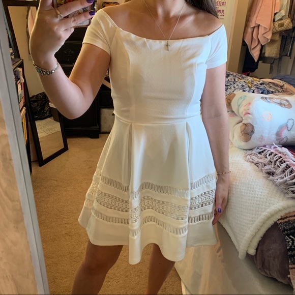 NWT Francesca’s Alaina White Dress Sz XS 🤍 - Picture 6 of 12